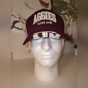 Aggies TEXAS A&M College Football Cap Nwot Marroon Adult Size